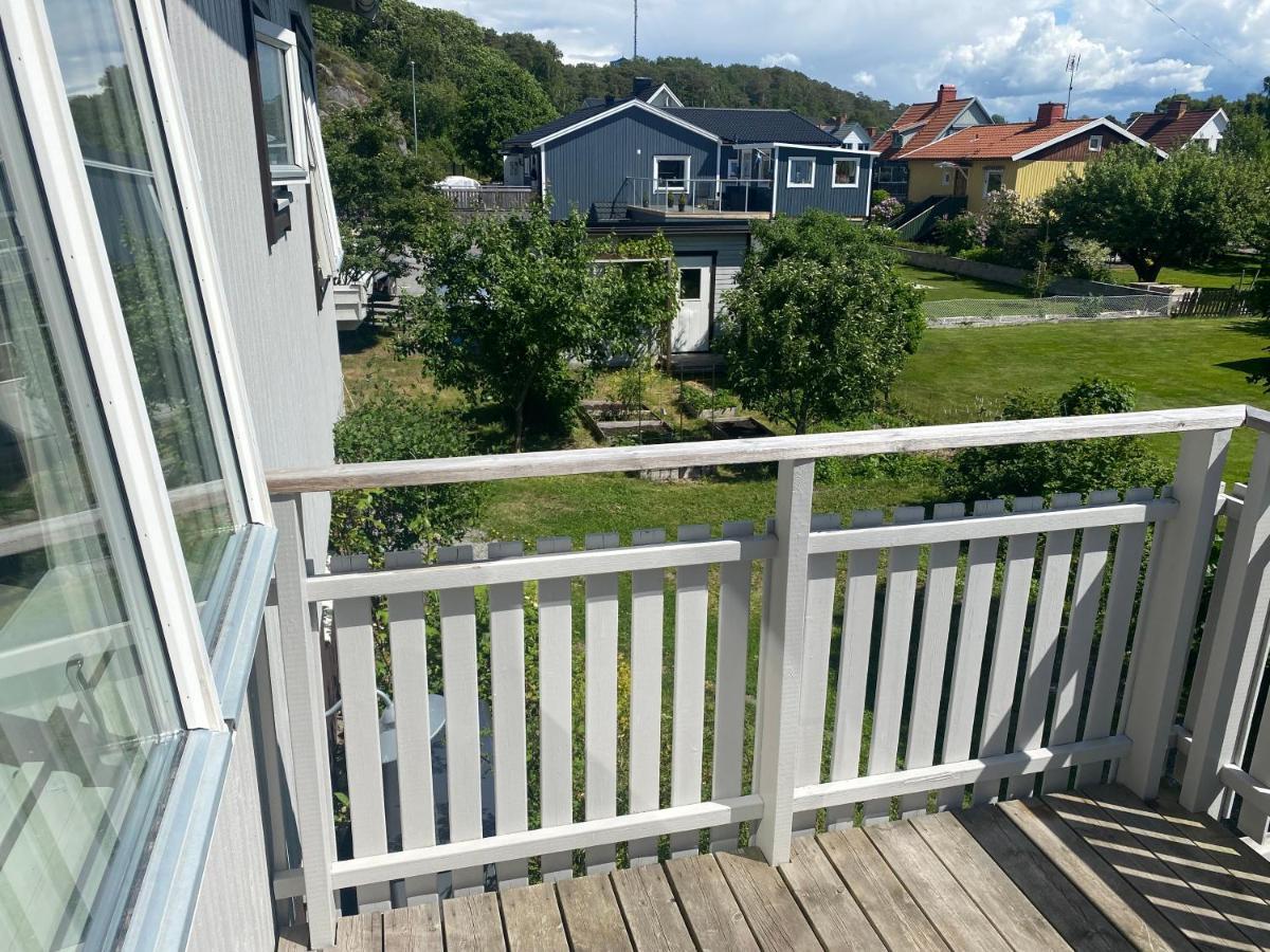Cheerful Three Room Villa At Stroemstad City Center Extérieur photo