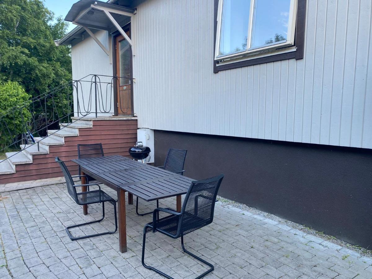 Cheerful Three Room Villa At Stroemstad City Center Extérieur photo